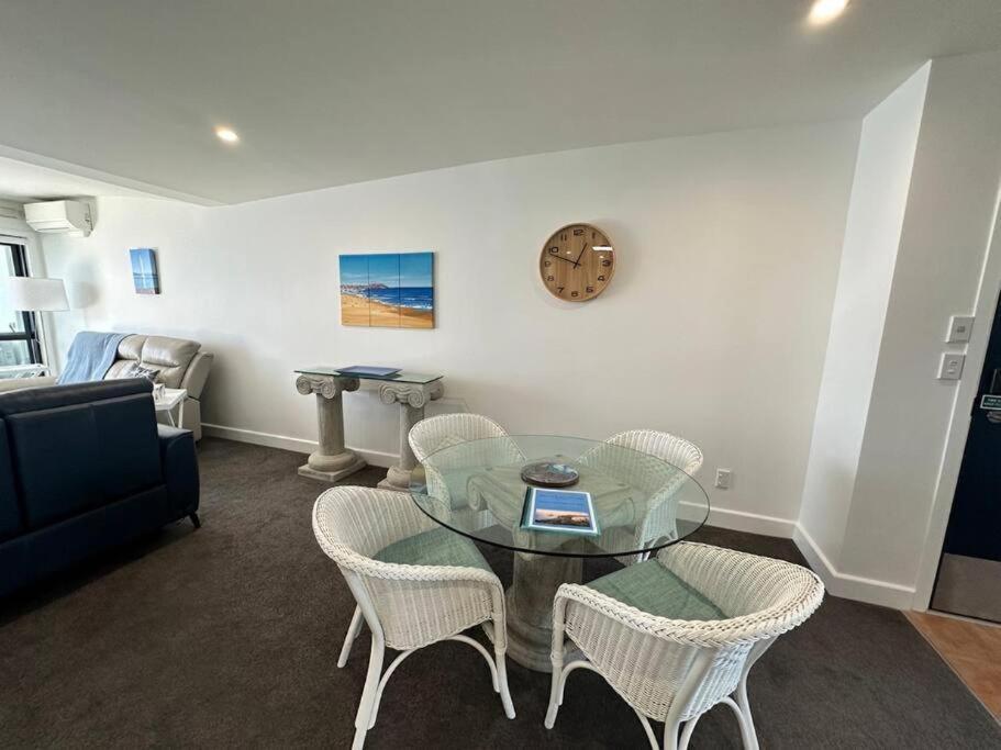 Luxury Beach Escape - 6 Adams Ave Mt Maunganui Mount Maunganui Exterior foto